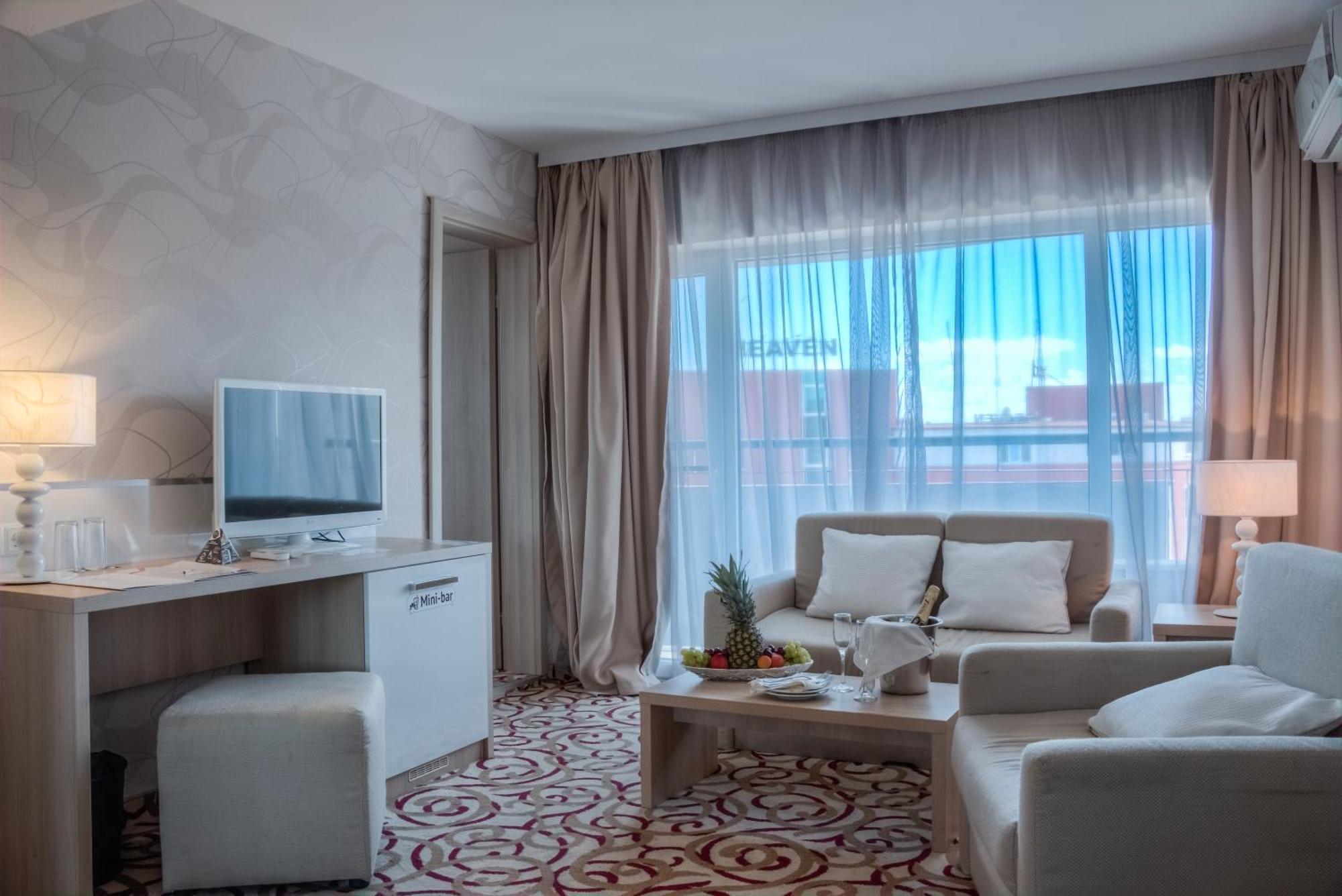 Platinum Hotel & Casino Napospart Kültér fotó