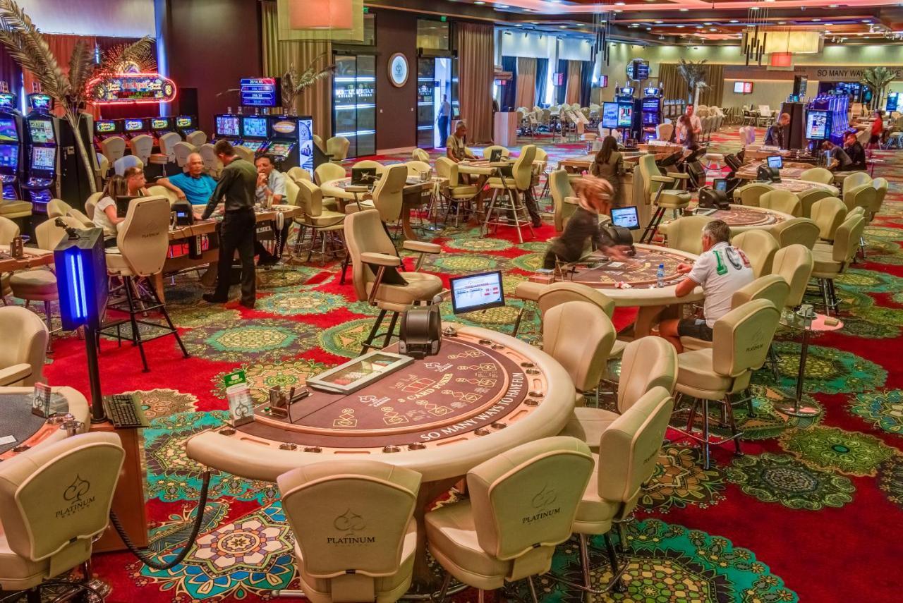 Platinum Hotel & Casino Napospart Kültér fotó